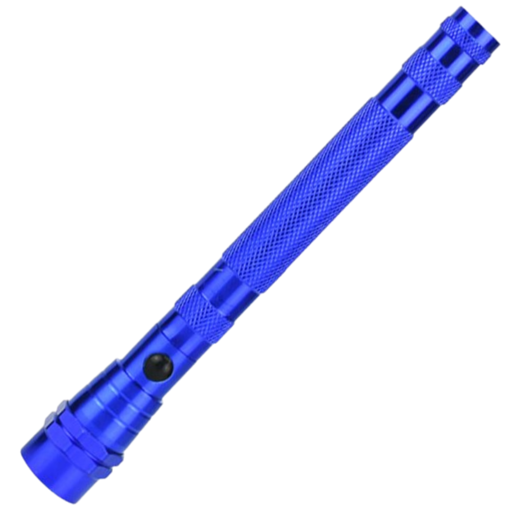 Magnetic telescopic LED flashlight