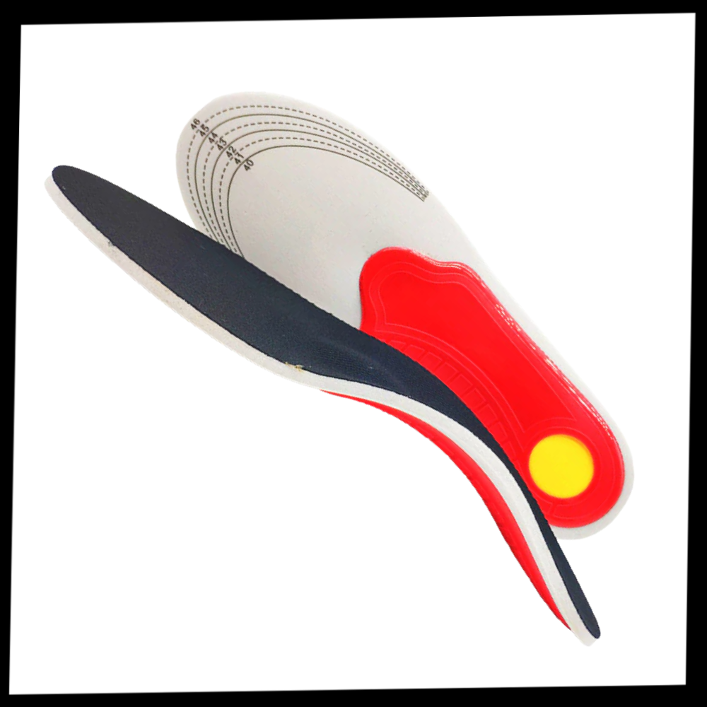 1 pair of firm insoles to provide arch support for flat feet