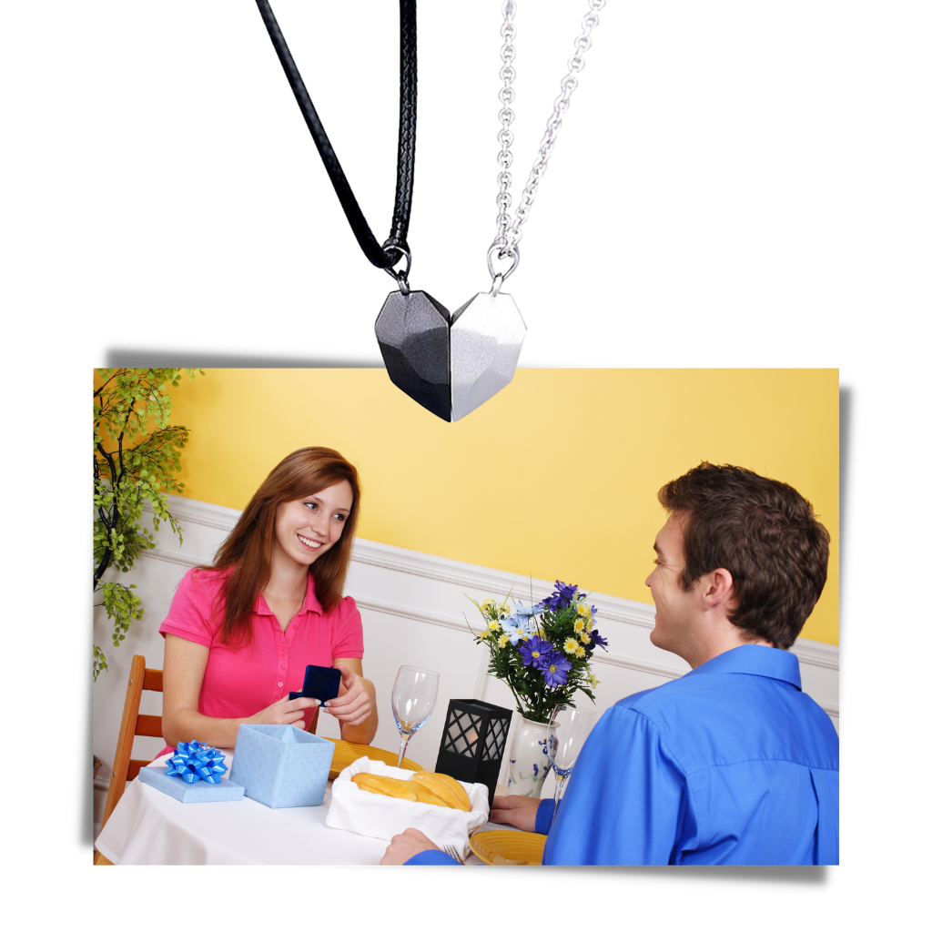 Ein Paar magnetische Halsketten - Ozerty